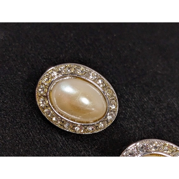 Kenneth Jay Lane KJL Silver Tone Faux Pearl Cabochon Rhinestone Clip Earrings - Picture 3 of 7